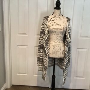 Maurice’s Women Shawl Sweater, Size Large, Color Multi Color